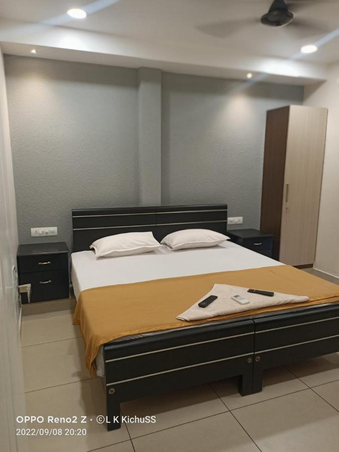 Motel Mhb Kochi Exterior foto